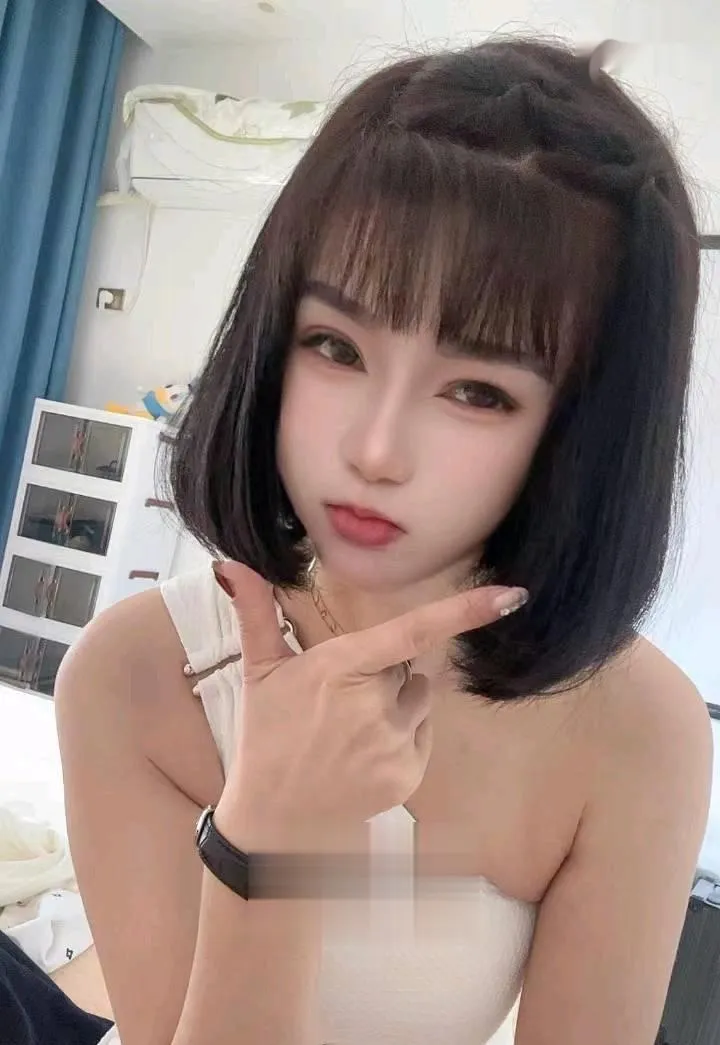 武候大长腿小雯