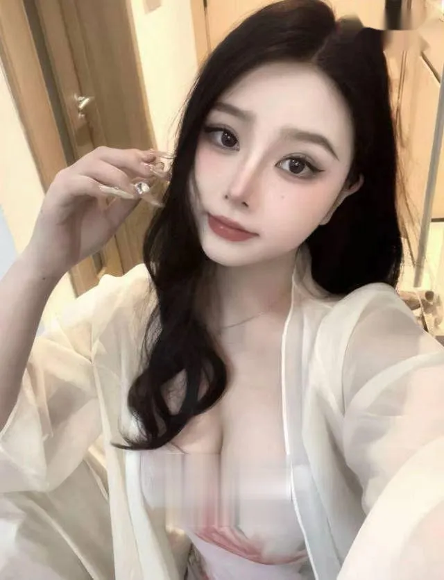 配合度高颜值女友