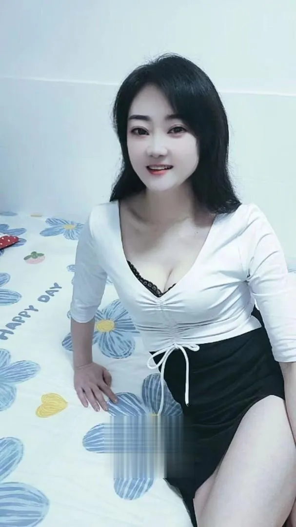 卸货肥臀少妇龙华兰兰