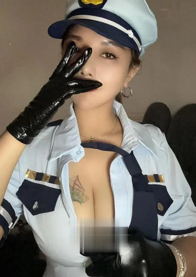 风骚制服御姐