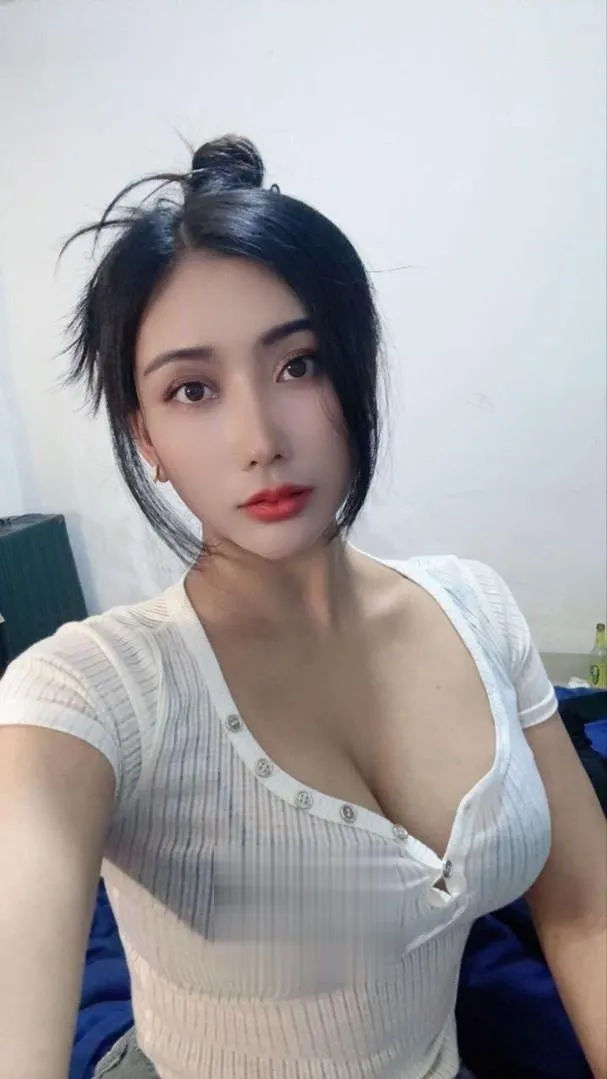 性感大奶颜值御姐