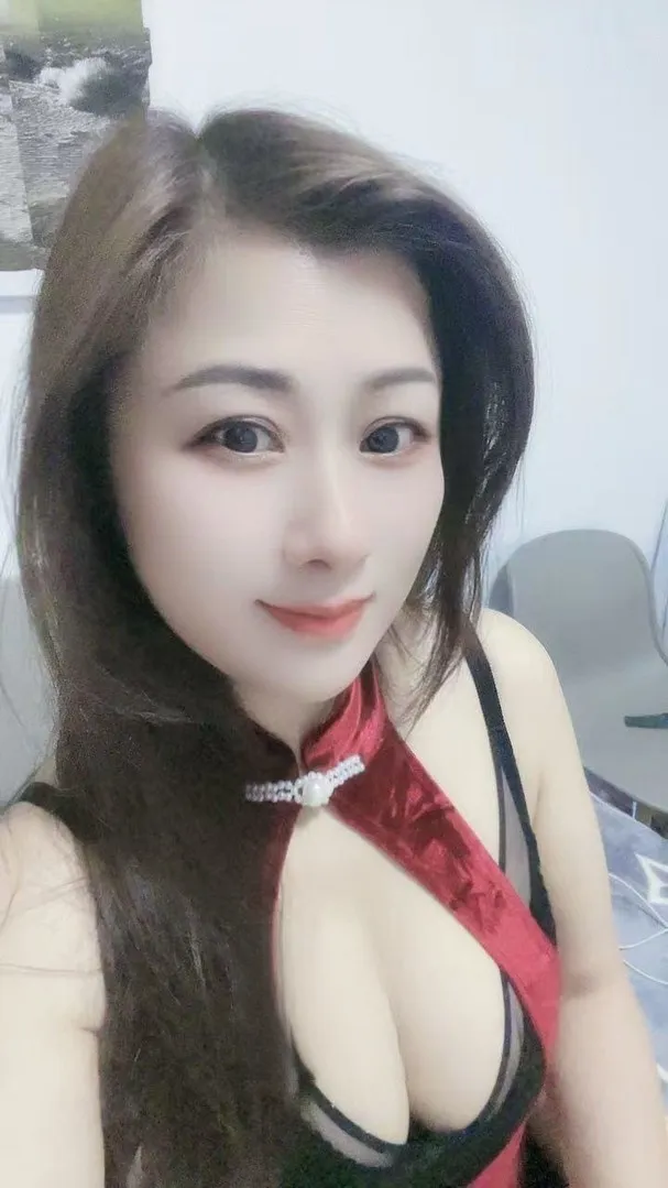 性价比大奶熟女