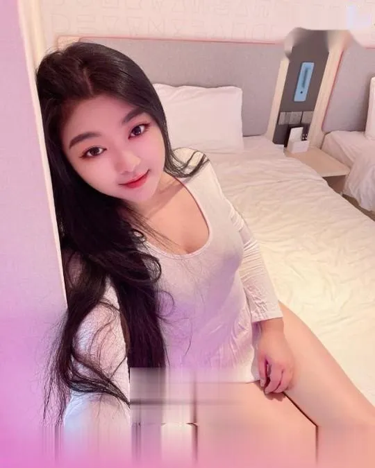 兼职小骚货
