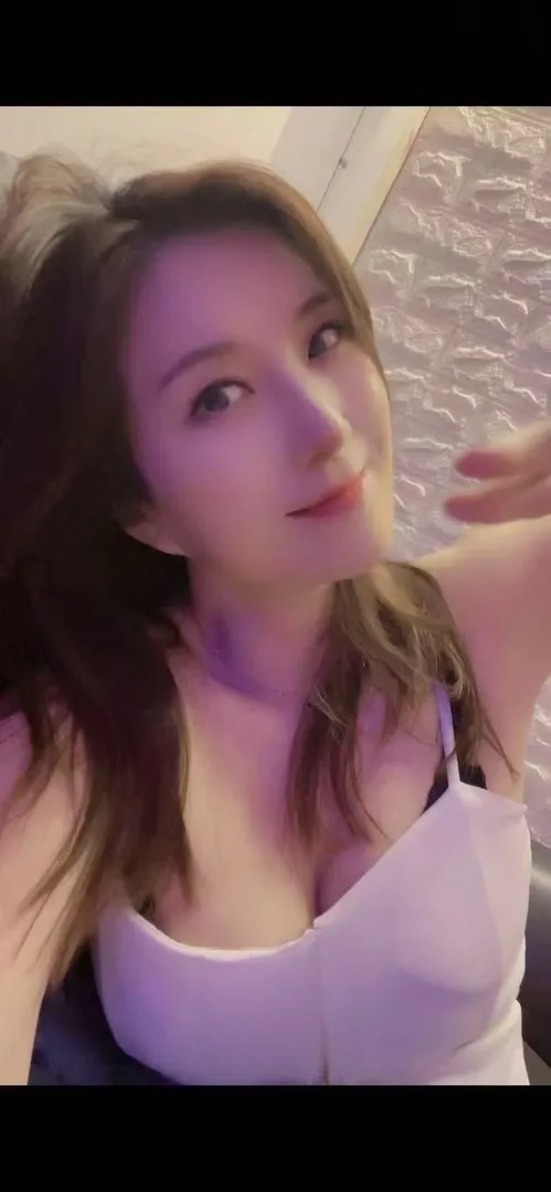 骚气各种姿势都会的小姐姐