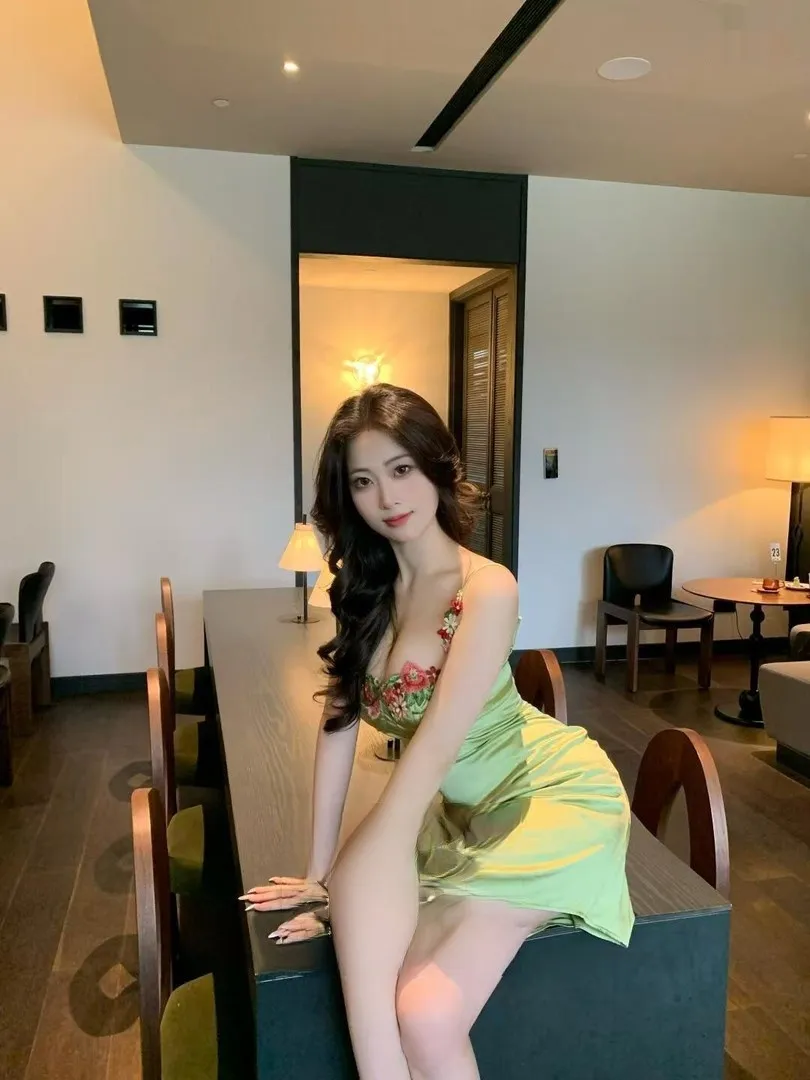 超棒服务性感骚妹