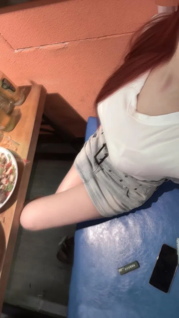 江宁一线天童颜巨乳真nice