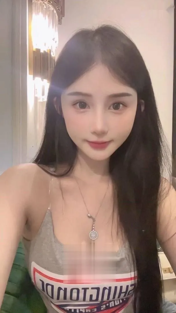 肌肤如雪花式少妇