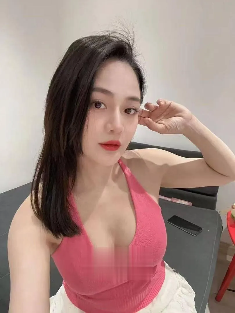 甜美风格个人兼职小妹