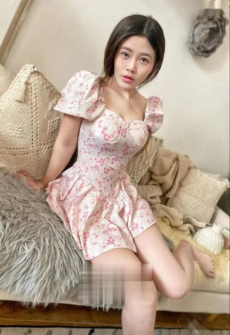 邻家清秀女孩