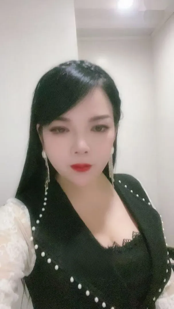 桥北大胸美少妇