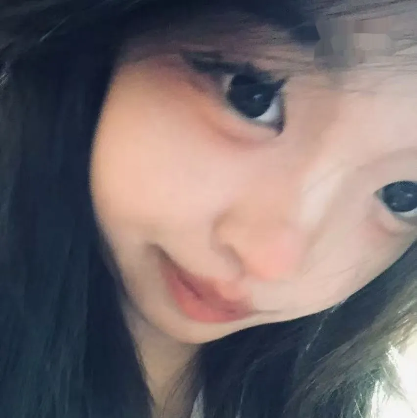 刚到18岁妹妹