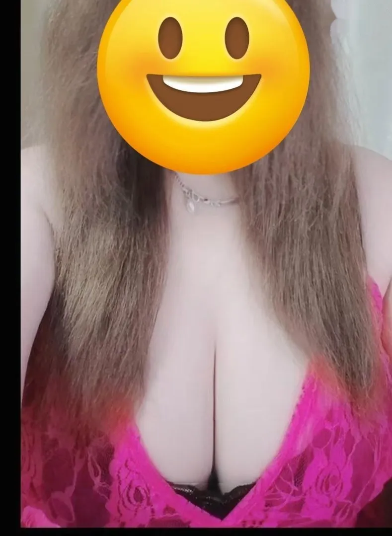秦淮巨乳小姐姐