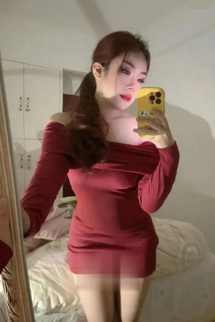 大长腿大胸器女友身段