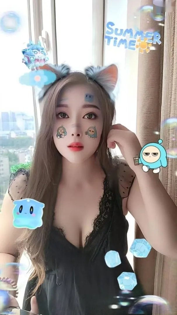 东莞性感丰满风骚大雷女神