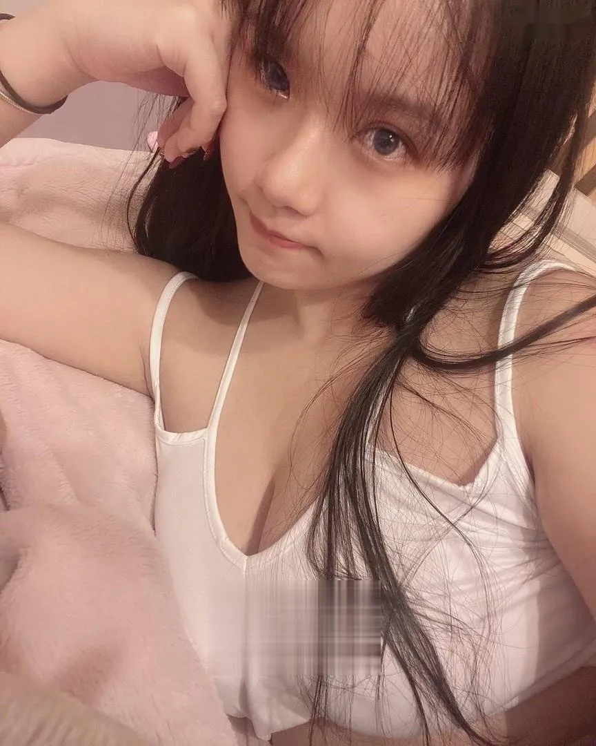 武汉大奶粉b小姐姐
