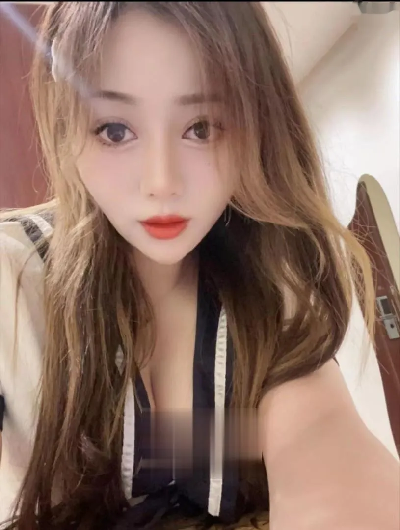 兼职粉嫩水多活好小妹