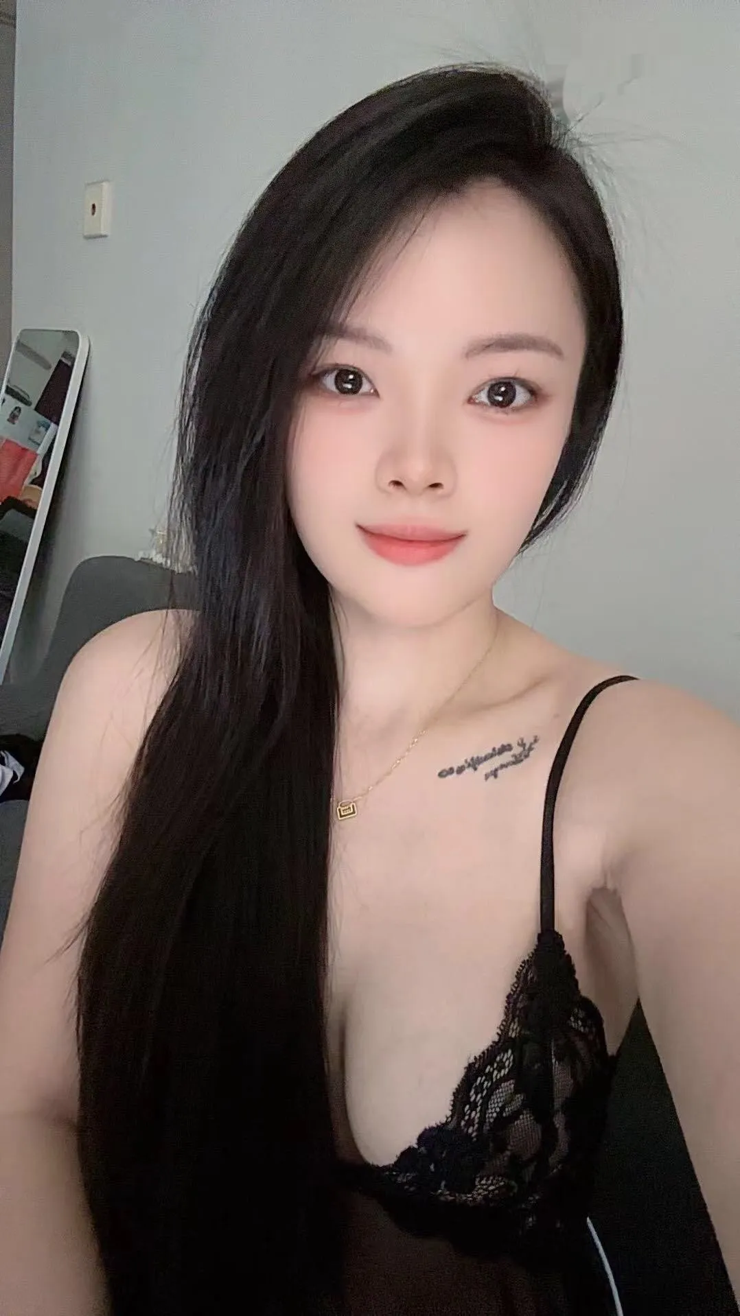 妹子性格开朗