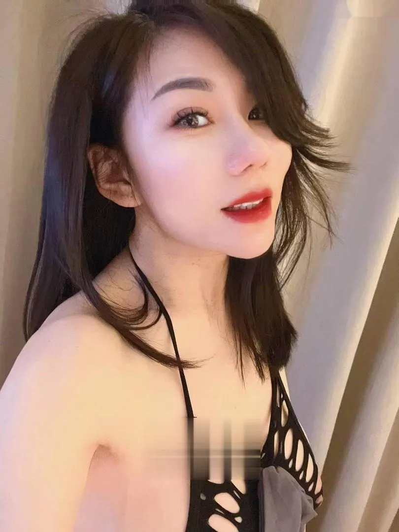 上城巨乳少妇萱萱