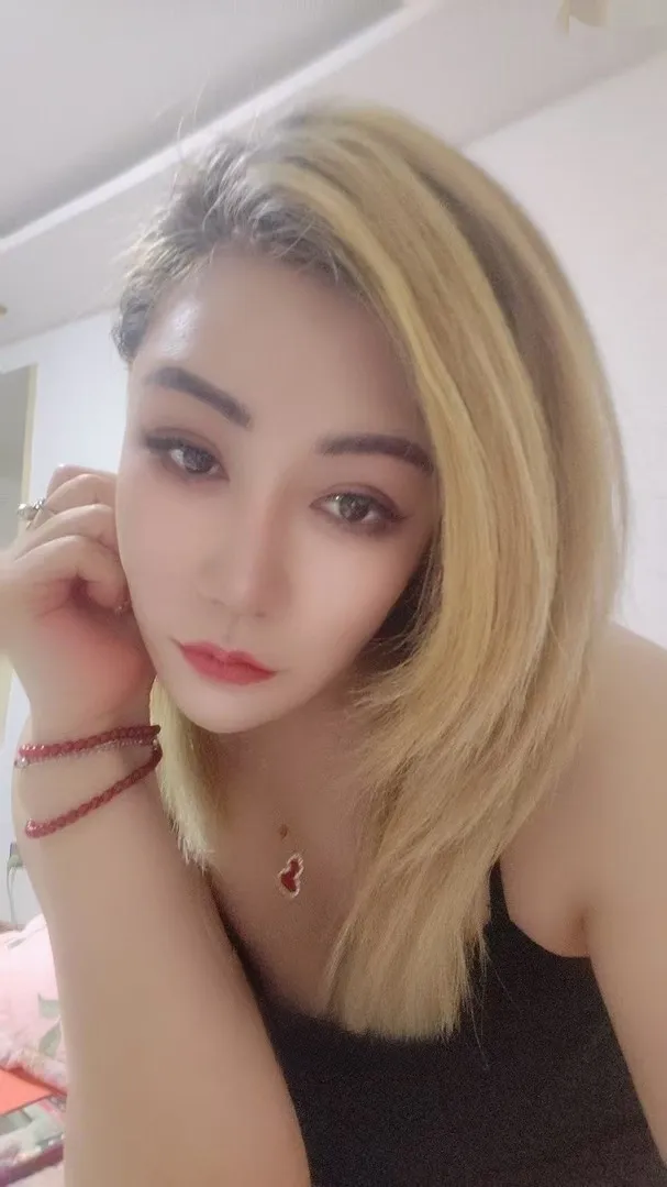 津南长腿小骚货