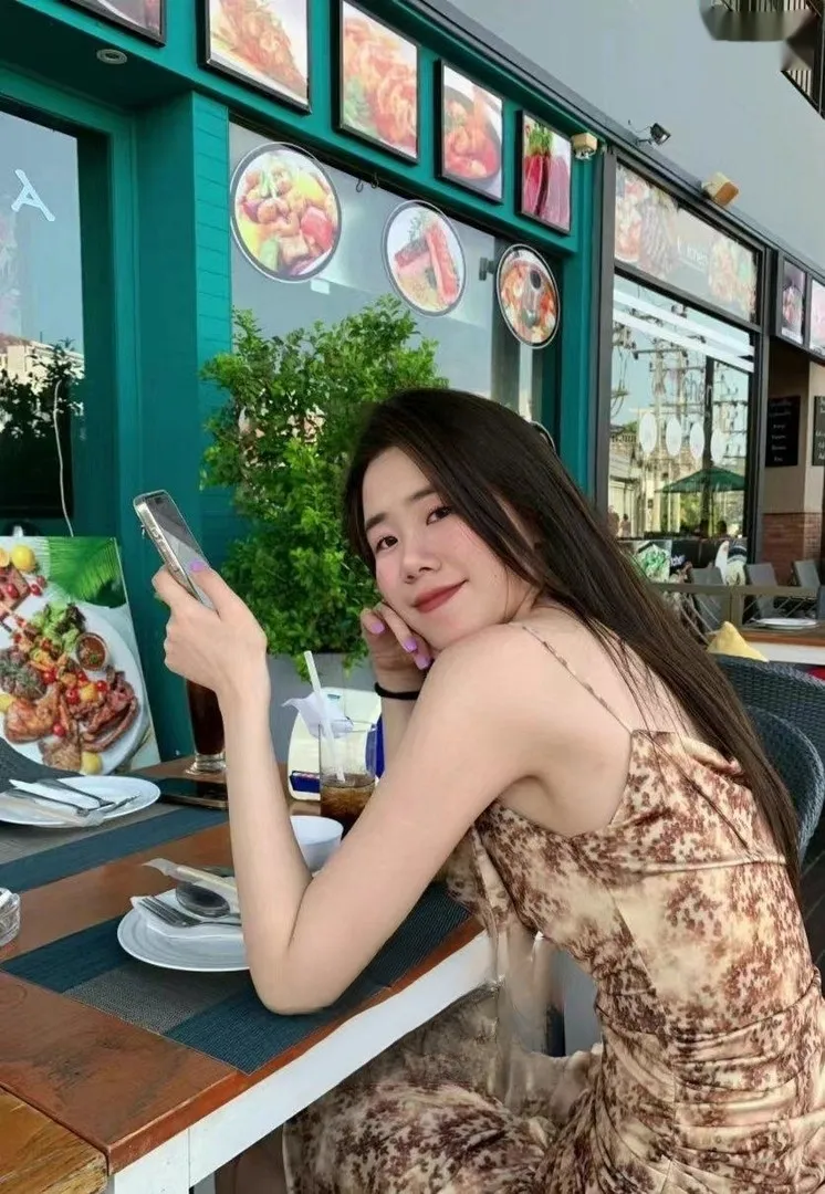 泉山区性感苗条小少妇
