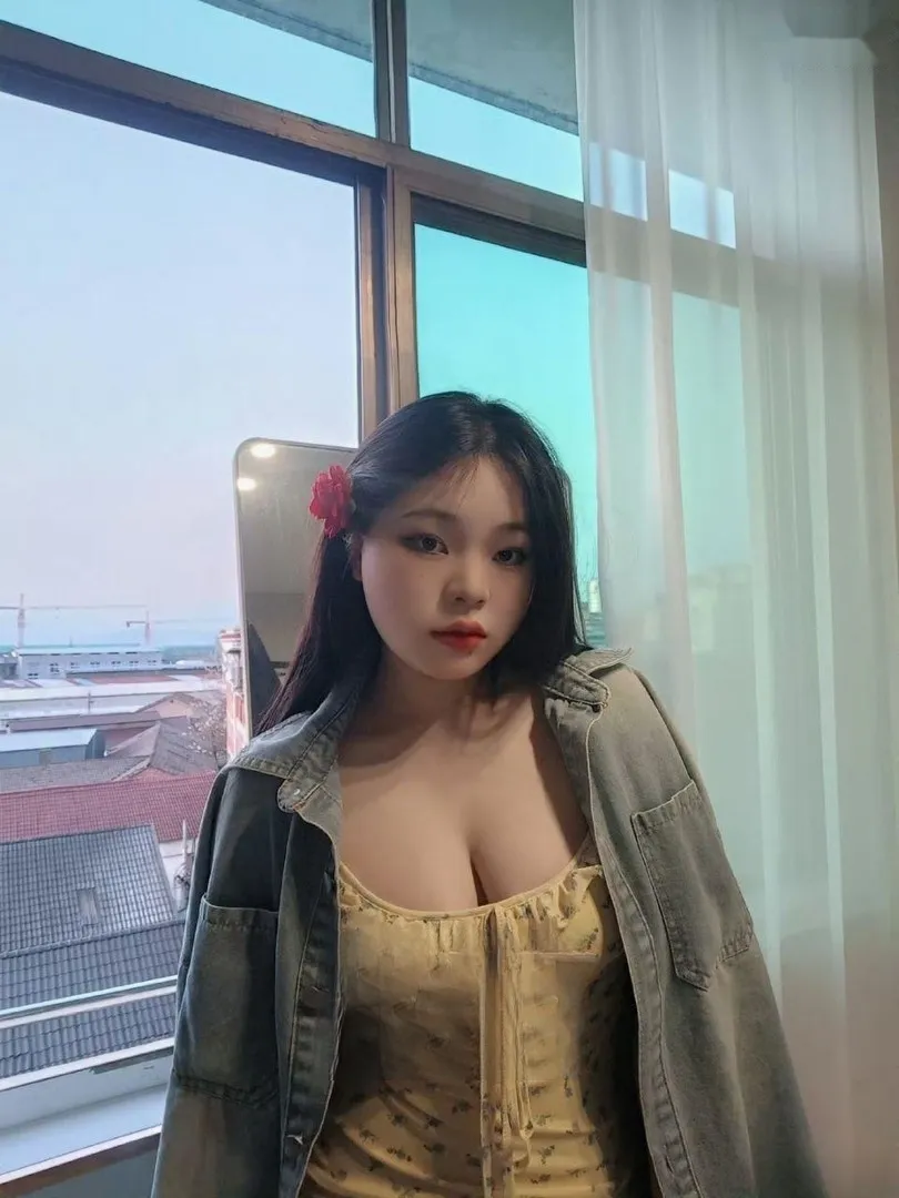 滨江性感粉嫩大奶妹