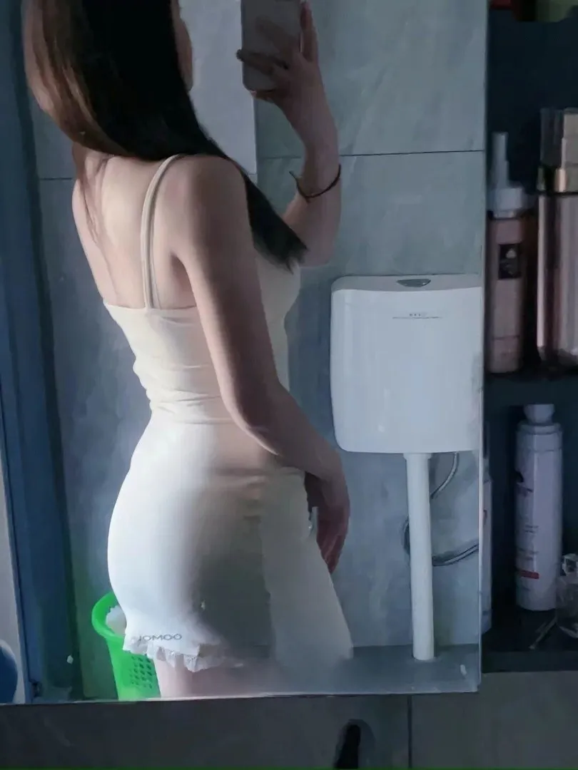 闵行丰满白皙大胸嫩女