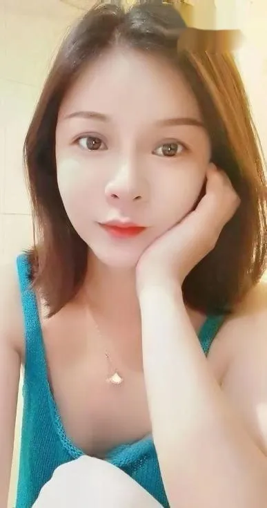 性感妩媚非常风骚的小姐姐