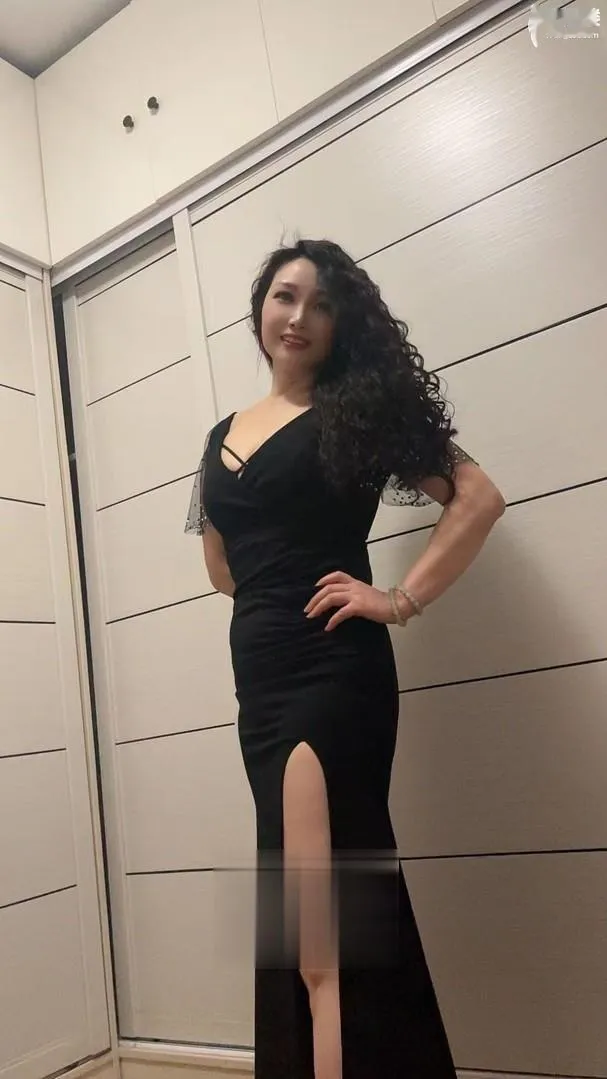 个人服务型大奶骚妇