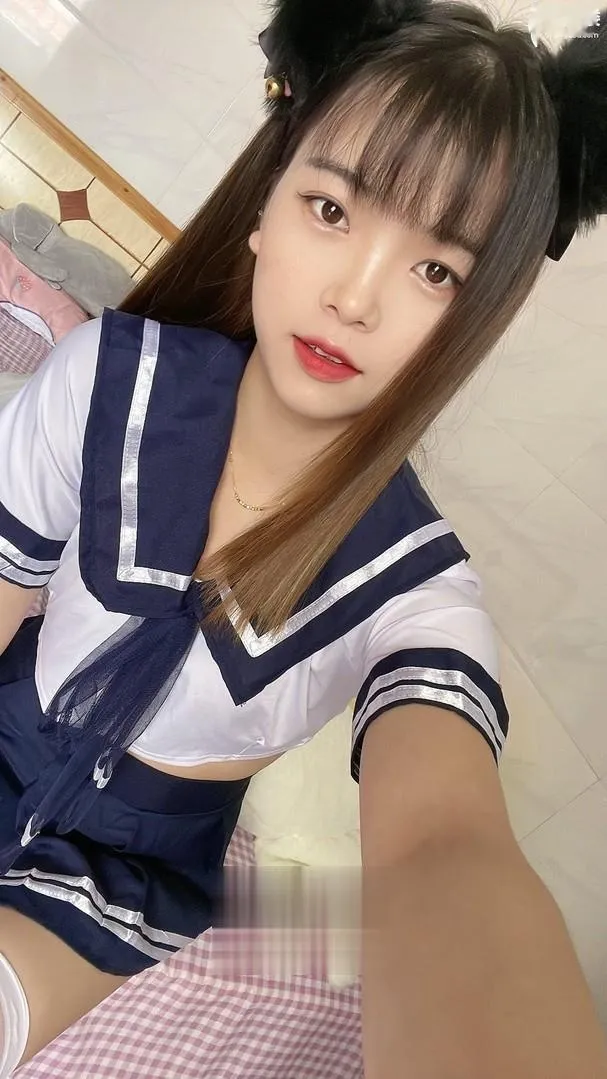 粉嫩jk骚b兼职妹妹