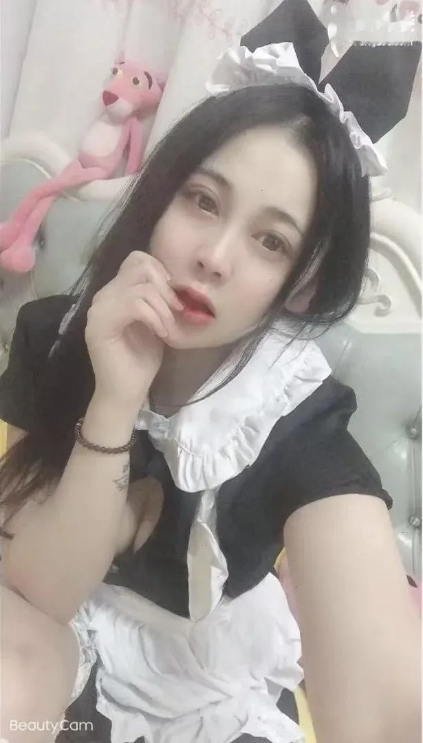 宝山性感长腿骚妹活好