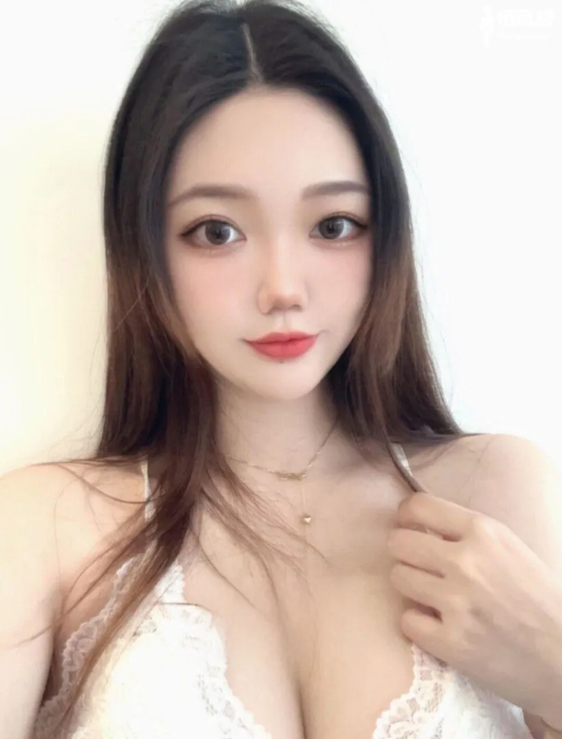 白嫩大奶妹子会喷水