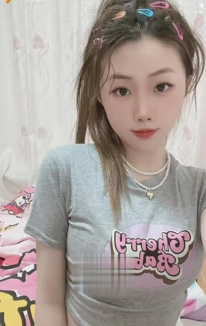 刚下海 鲍鱼粉嫩水多 非常配合
