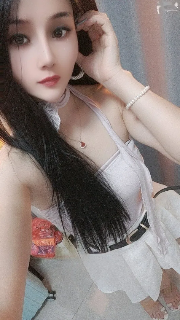 沙区年轻漂亮小骚妹服务很棒