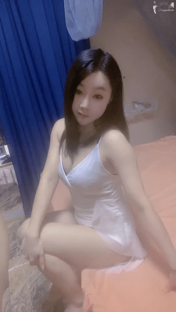 红牌楼Q弹爆乳骚妇