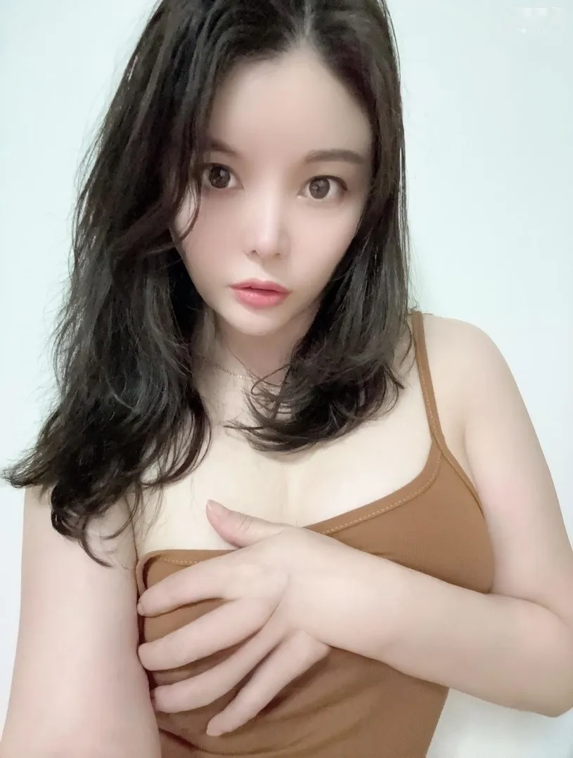 极品肉弹小嫩妹
