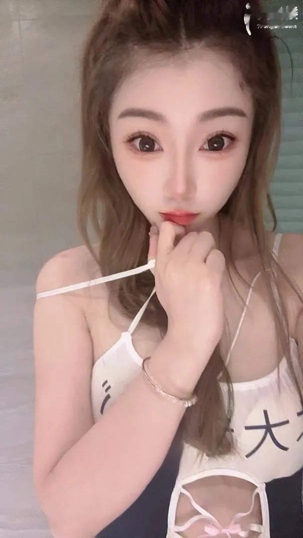 包河性感辣妹甜美可爱