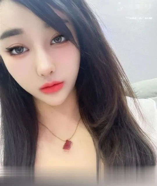 妹子身材火辣性感