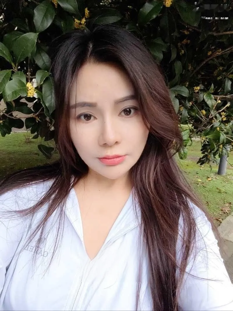 萧山性价比小姐姐