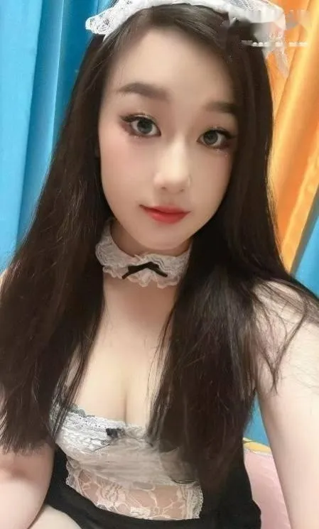 巨乳兼职小姐姐