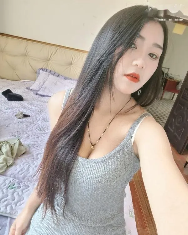 闵行苗条纯欲嫩女