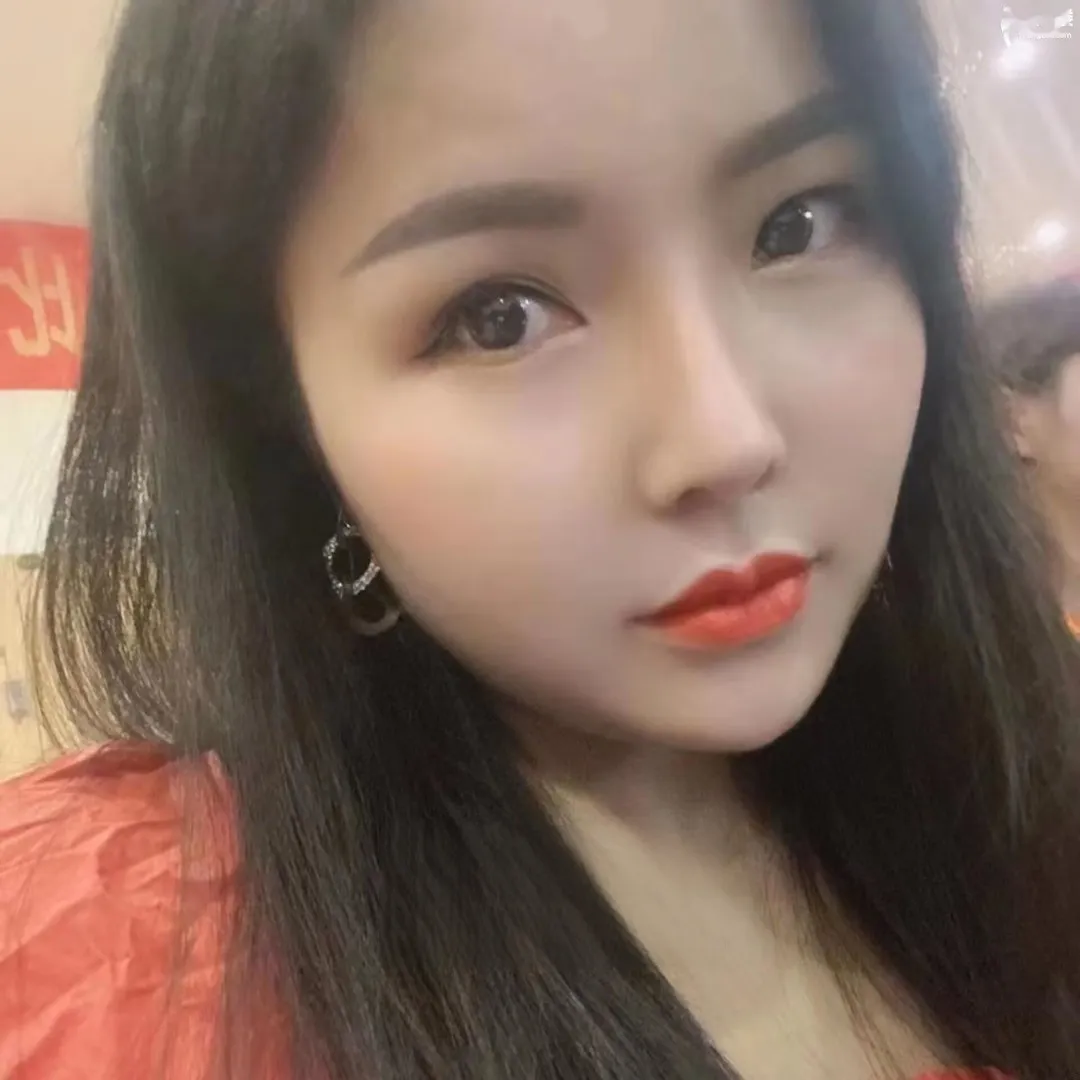 大奶肥臀兼职少妇