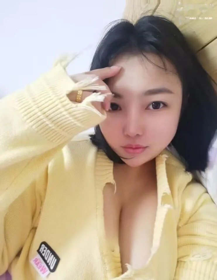 大奶肥臀兼职少妇