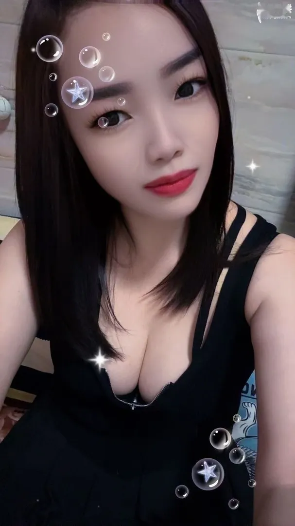 风骚大胸御姐花花