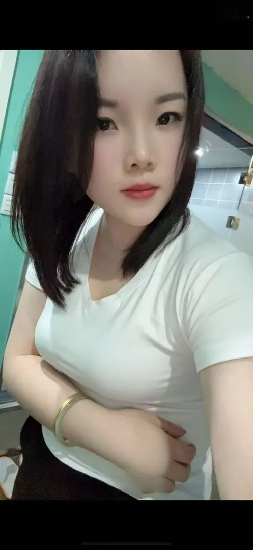 成都肤白貌美