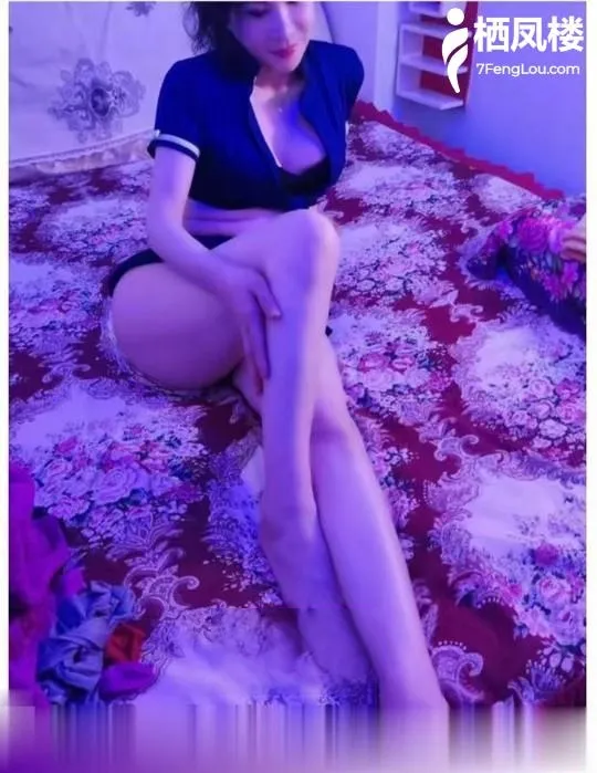 大胸小萝莉