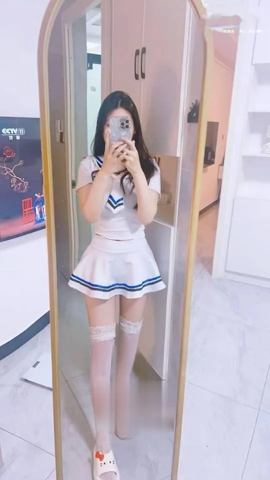 苗条细腰淑女