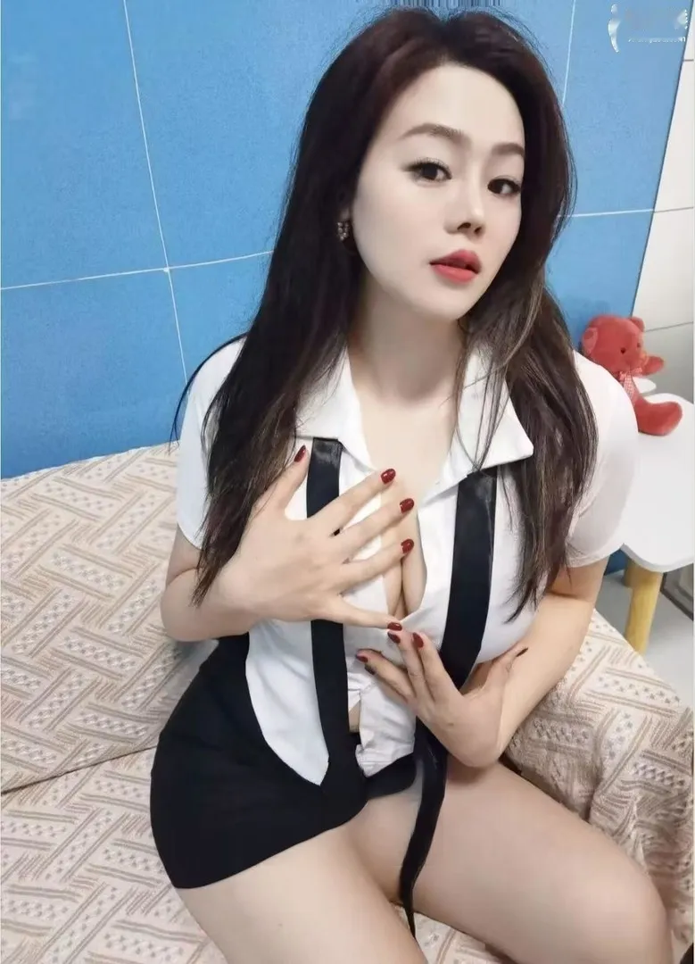 黑丝美腿秋香