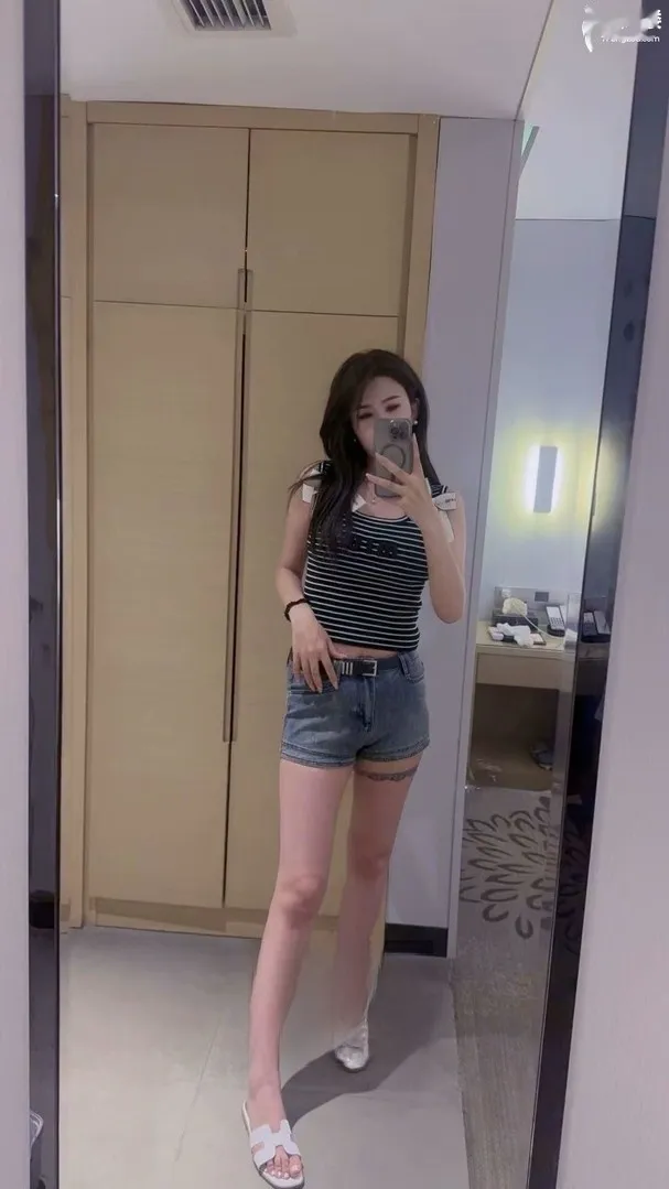 邂逅长腿良家御姐