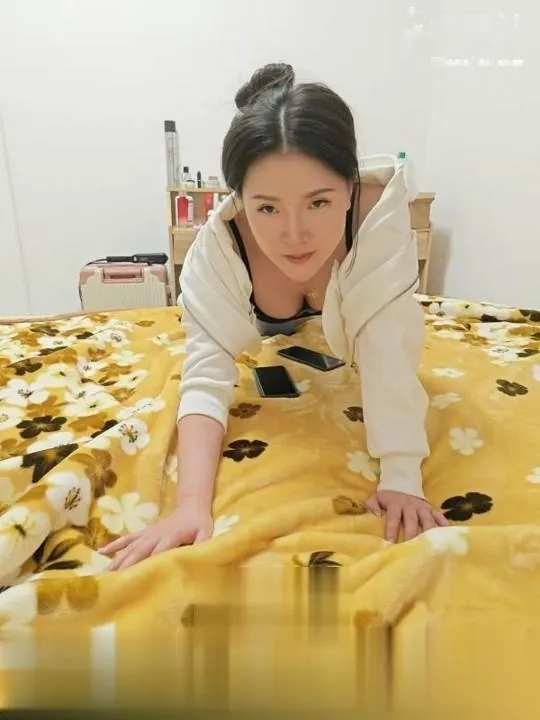 激情好身材好服务御姐