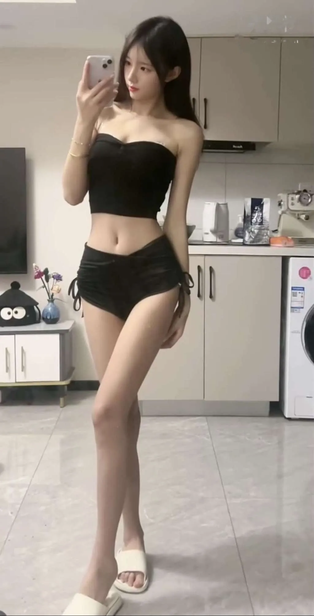 05年小学妹本人自拍